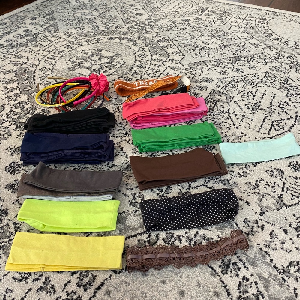 Headbands in multiple colors